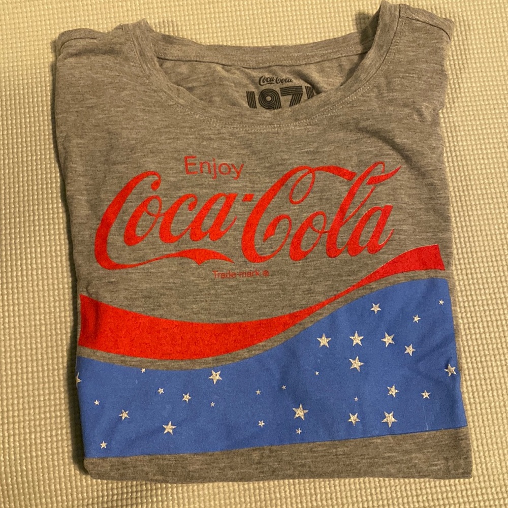 Womens Coca Cola Tops Coca-Cola 1971 The Unity Collection Tee